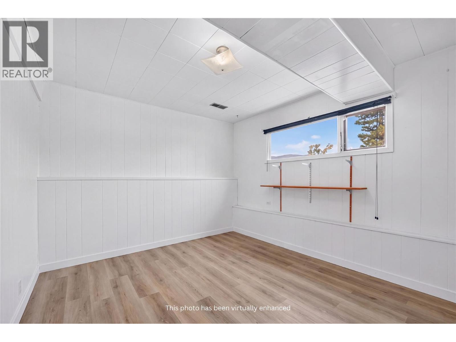 1270 Heustis Drive - 32