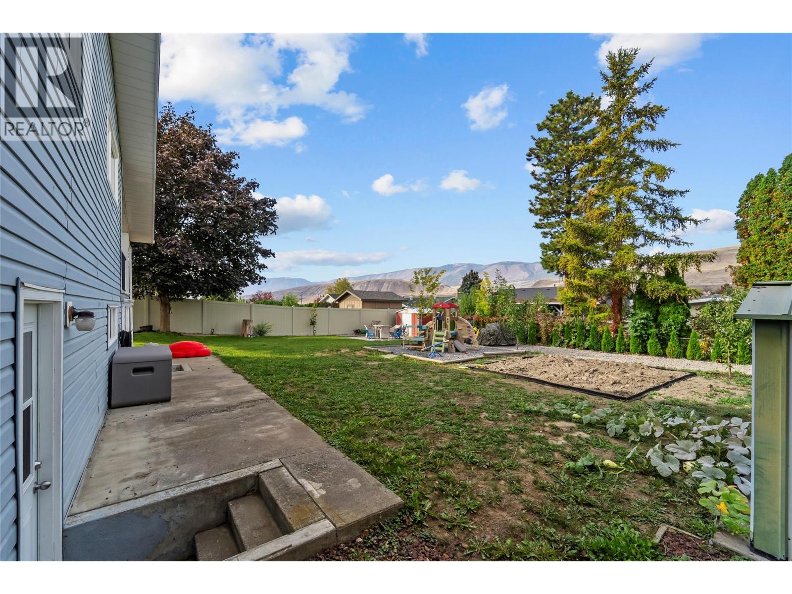 1270 Heustis Drive - 44