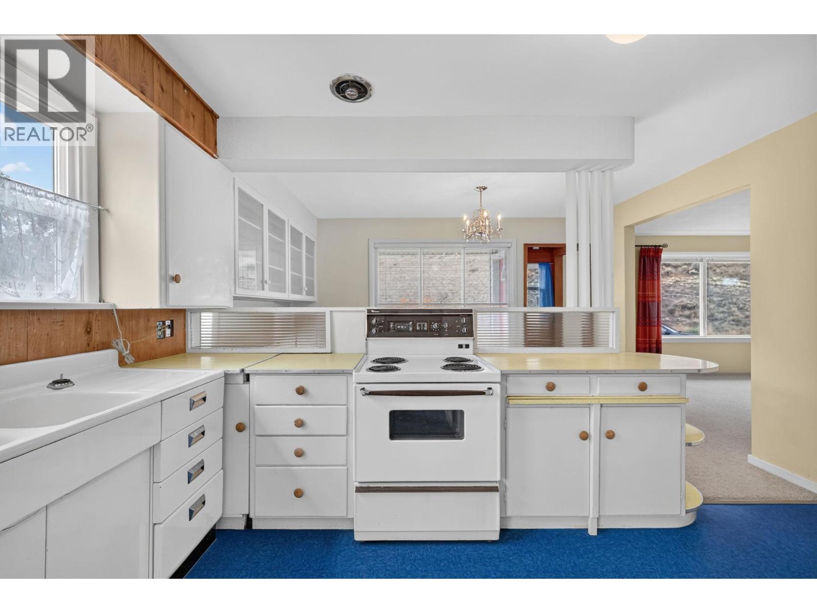 879 Trench Court, Kelowna - Image 1