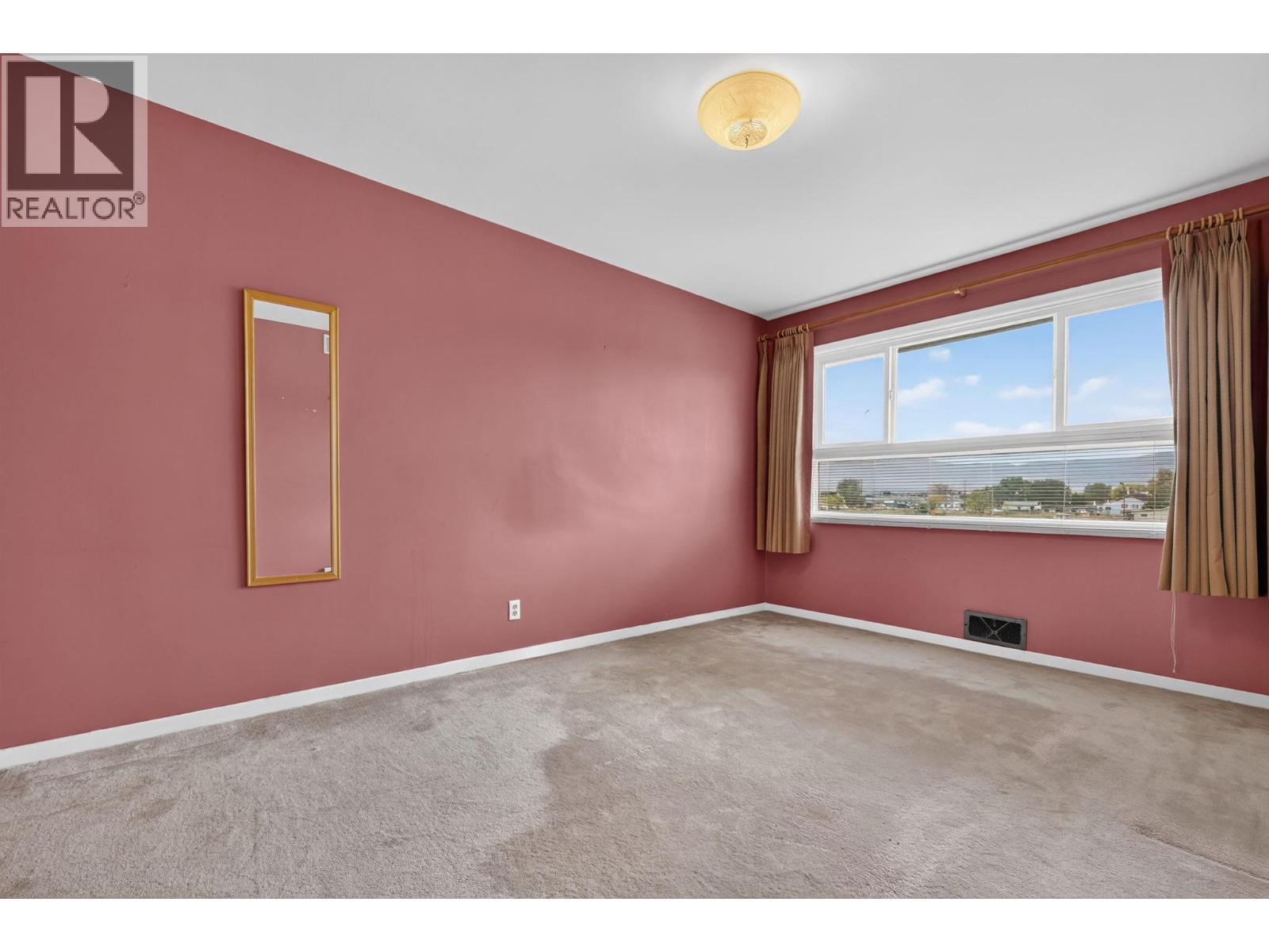 879 Trench Court - 15