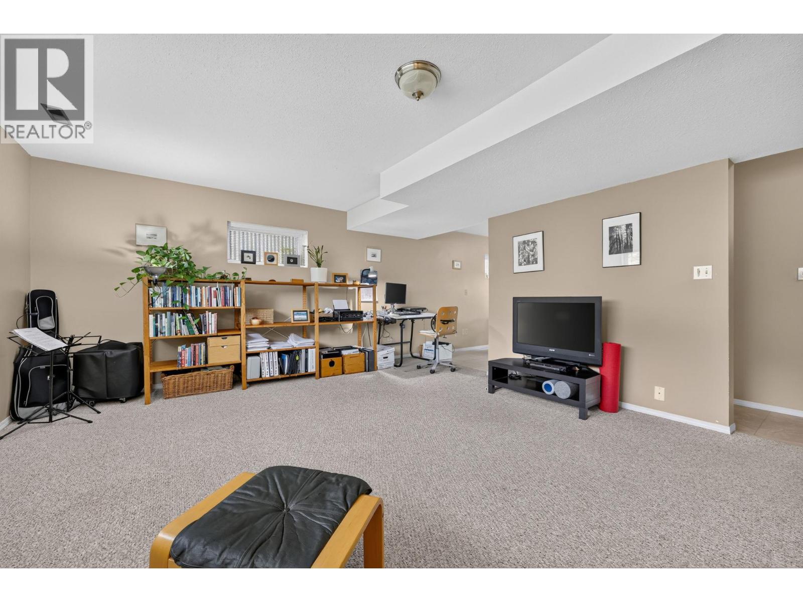 879 Trench Court, Kelowna - Image 1
