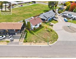 879 Trench Court, Kelowna, BC V1Y8H3 Photo 36