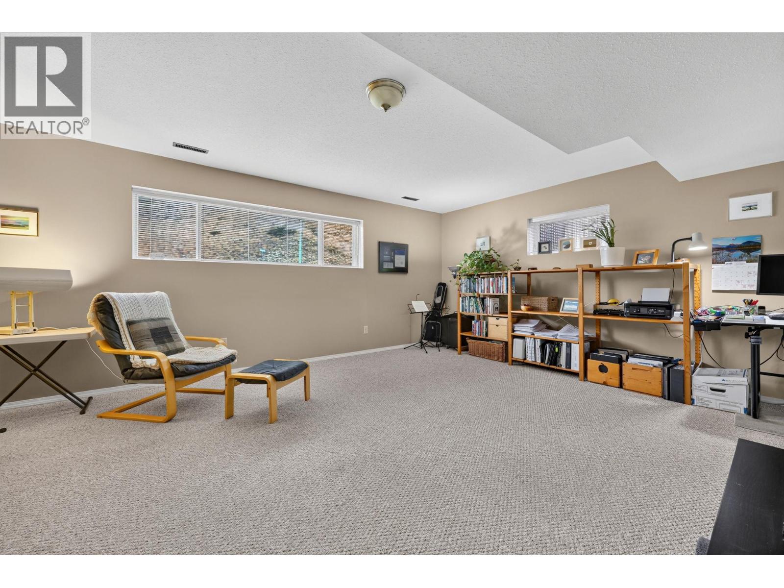 879 Trench Court - 23