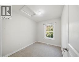 2 Whitehaven Lane, Kitchener, ON N2H0B3 Photo 22