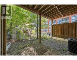 2 Whitehaven Lane, Kitchener, ON N2H0B3 Photo 42