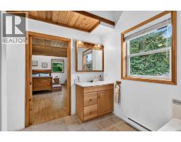 359 Kildare Way, Vernon, BC V1H2C7 Photo 16