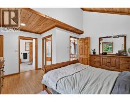359 Kildare Way, Vernon, BC V1H2C7 Photo 14