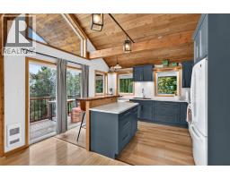 4pc Ensuite bath - 359 Kildare Way, Vernon, BC V1H2C7 Photo 6