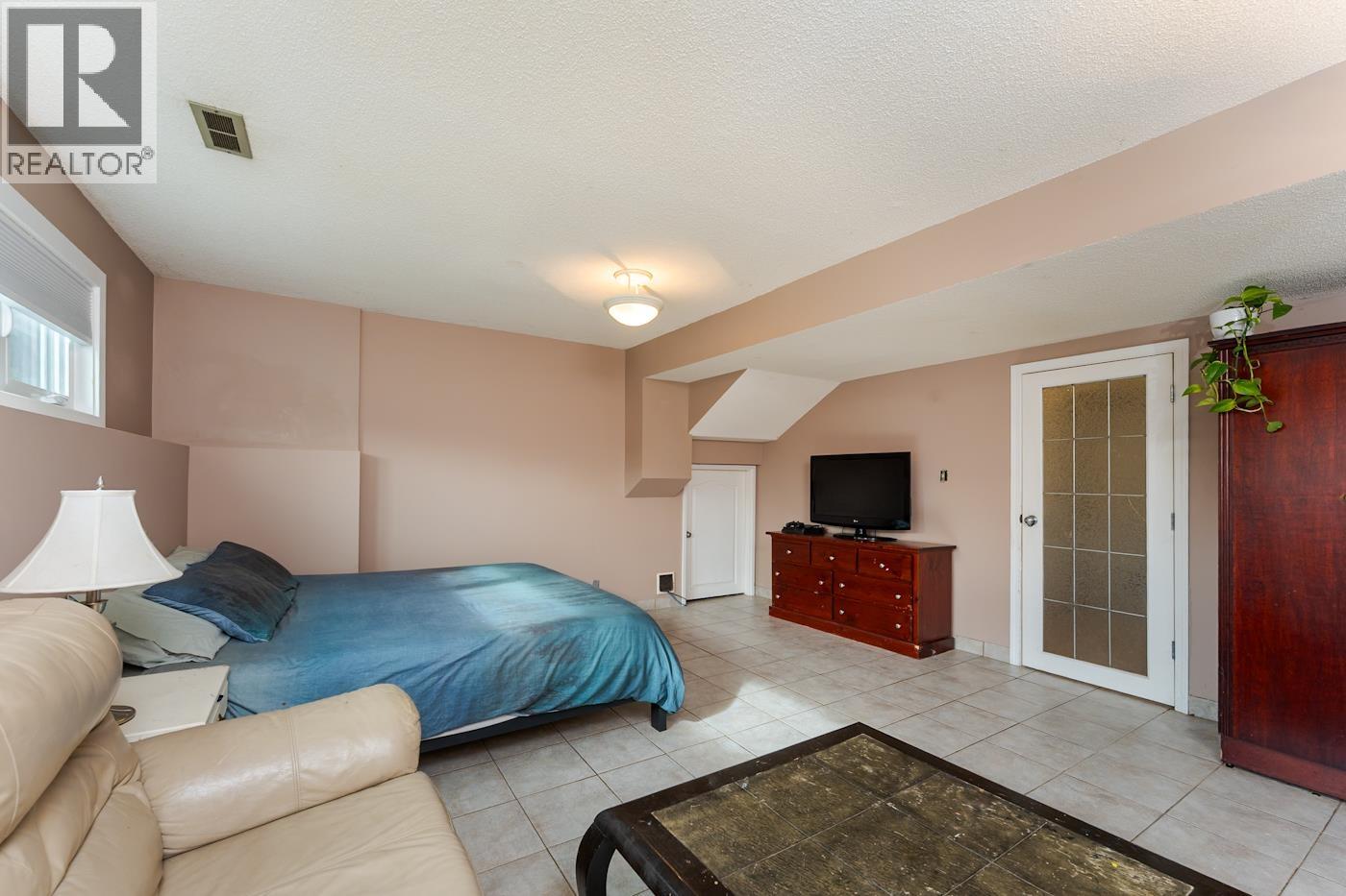 181 GORDON CRESCENT - Image 28