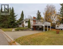 Kitchen of 181 GORDON CRESCENT · Prince George, BC