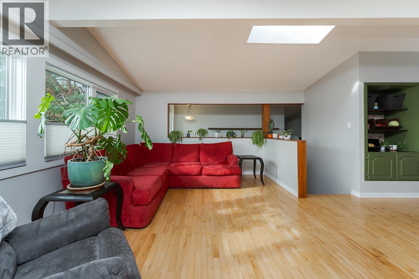 181 GORDON CRESCENT - 9