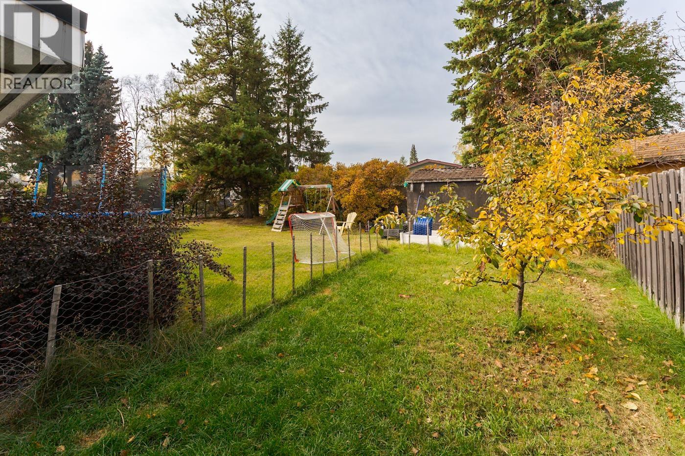 181 GORDON CRESCENT - 32