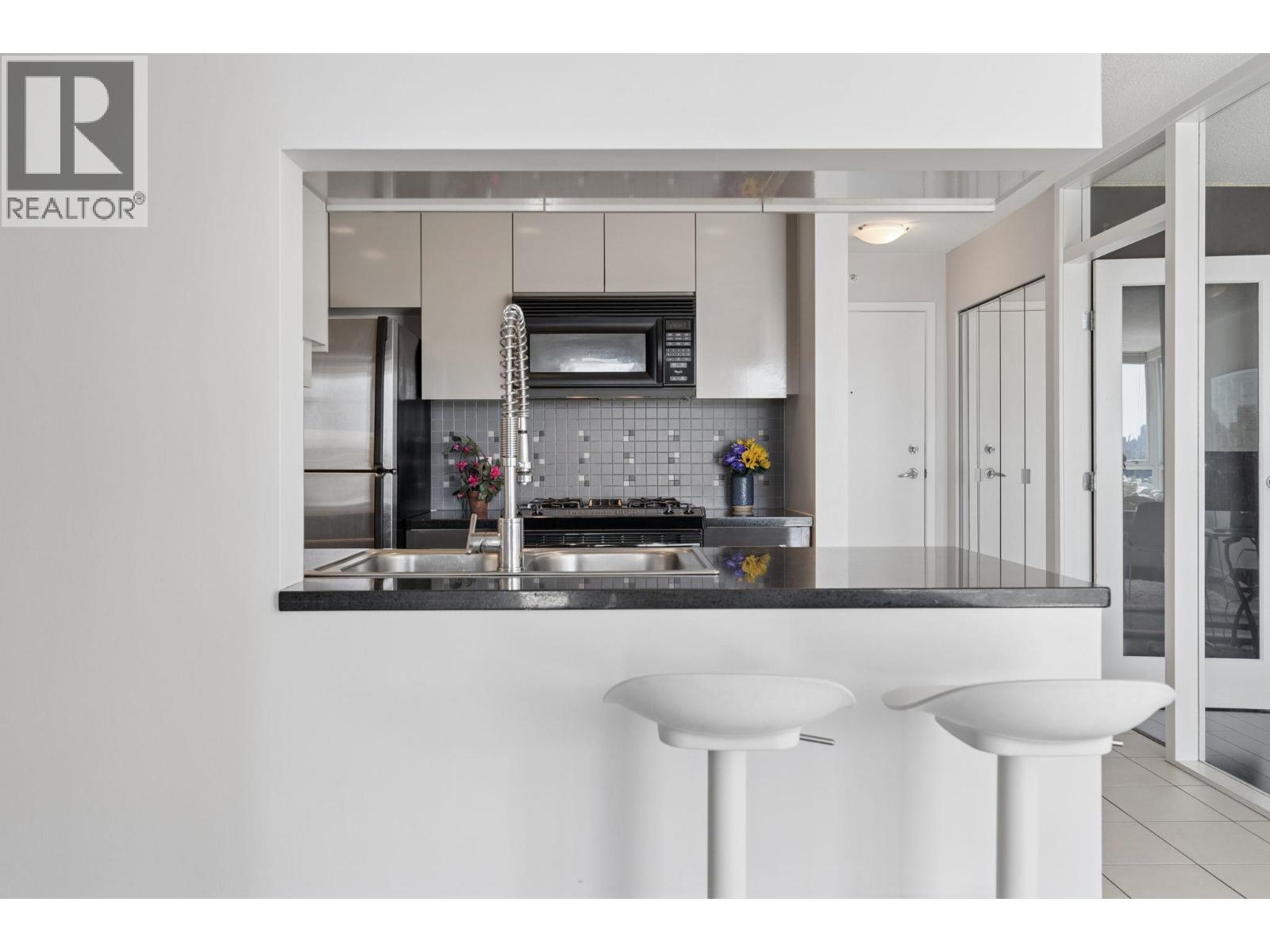 Photo of 908 1408 STRATHMORE MEWS 24