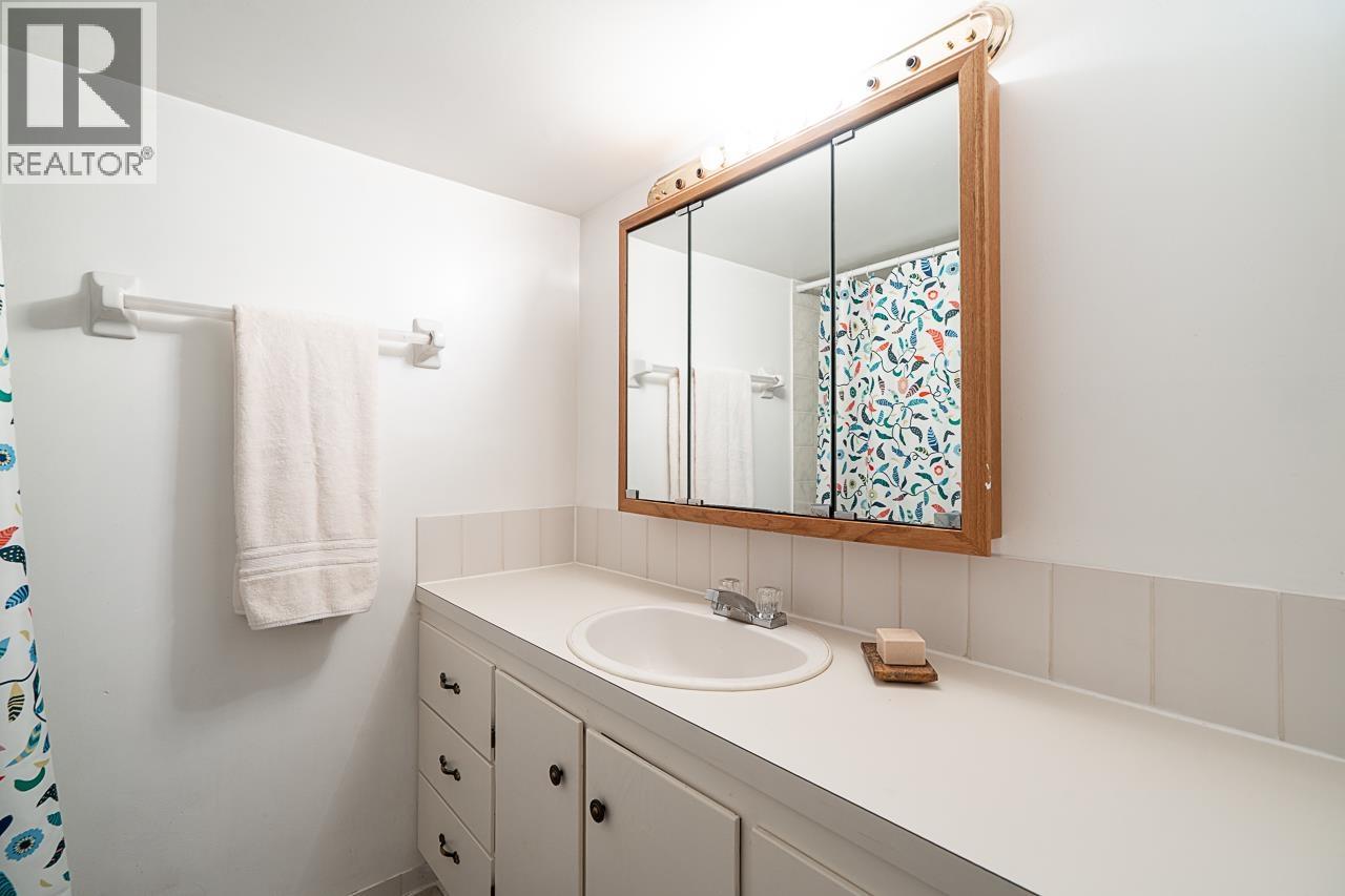 416 W 6TH STREET, North Vancouver - Image 1