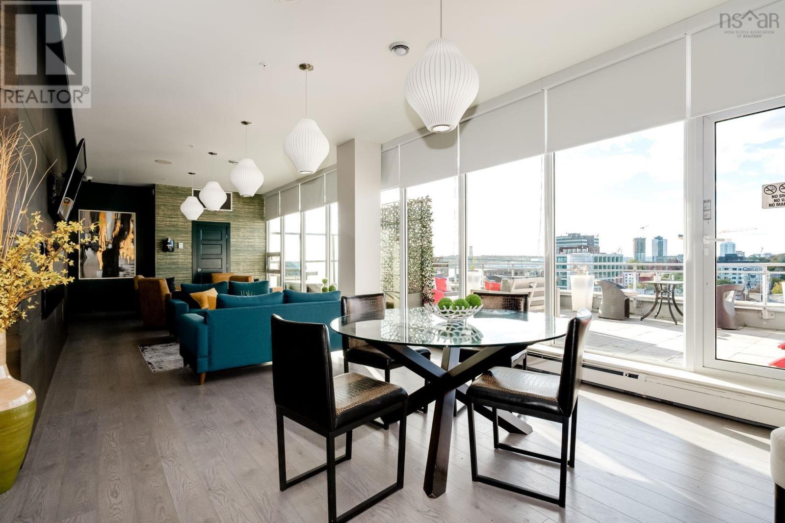 Property 36 of 44 of 1007 15 Kings Wharf Place