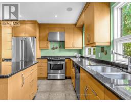 25 Clarendon Avenue, Toronto, ON M4V1H8 Photo 12