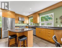 25 Clarendon Avenue, Toronto, ON M4V1H8 Photo 13