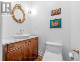 25 Clarendon Avenue, Toronto, ON M4V1H8 Photo 16