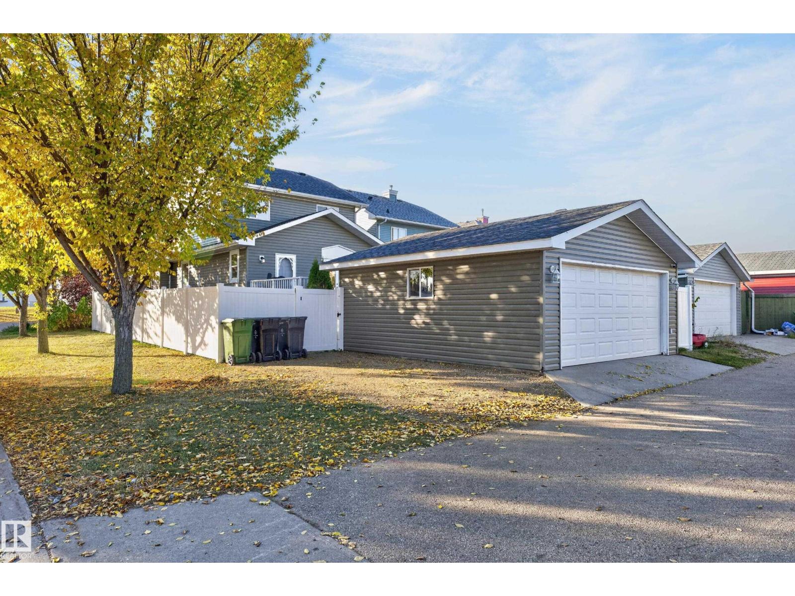 84 WESTWOOD LN - 32