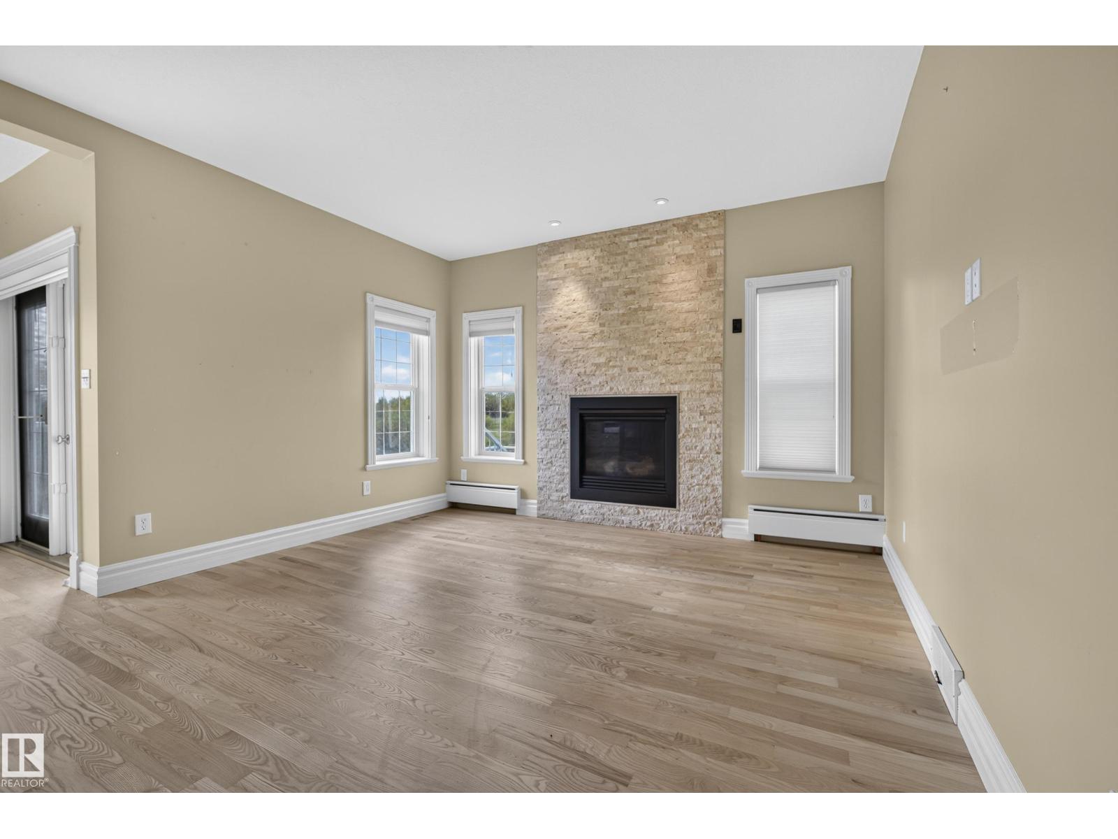 50344 RGE RD 243 - 6