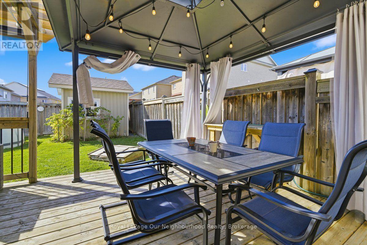 126 TED MILLER CRESCENT - 24