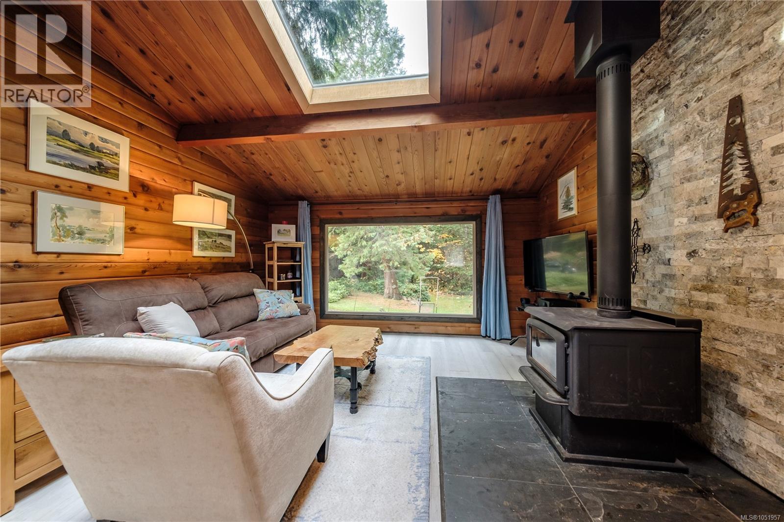 336 Hemlock Ave - 12