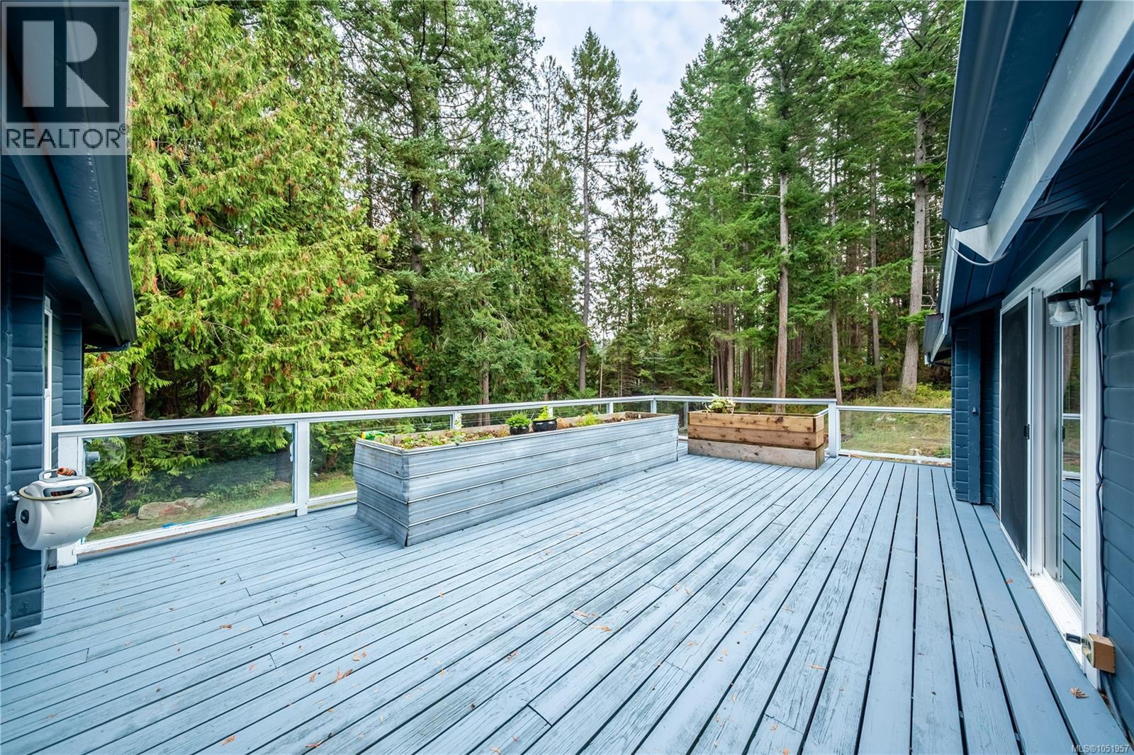 336 Hemlock Ave, Gabriola Island - Image 1