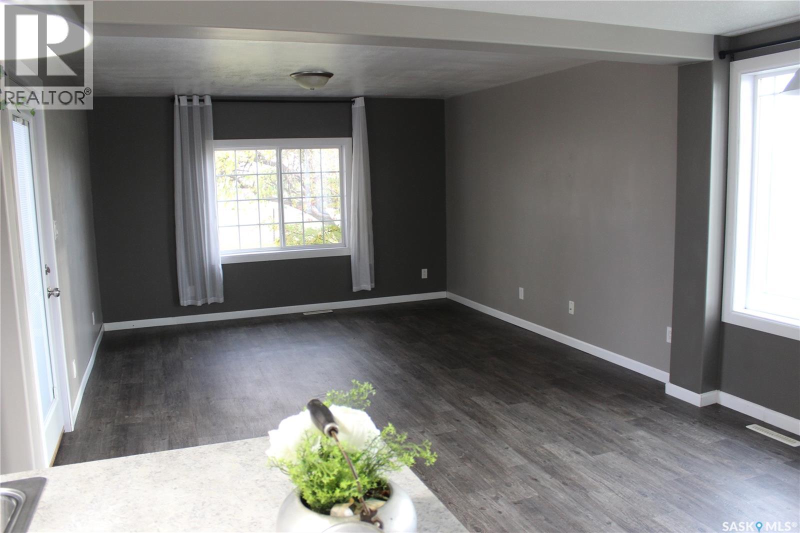 102 Mainprize STREET - 14