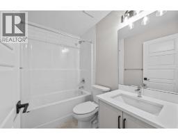 72 Amblefield View NW - photo 36