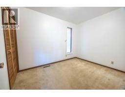 53 Kentish Drive Sw, Calgary, AB T2V2L4 Photo 17