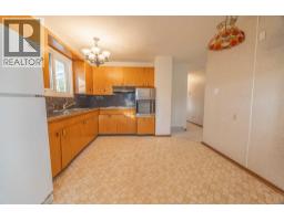 Living room - 53 Kentish Drive Sw, Calgary, AB T2V2L4 Photo 10