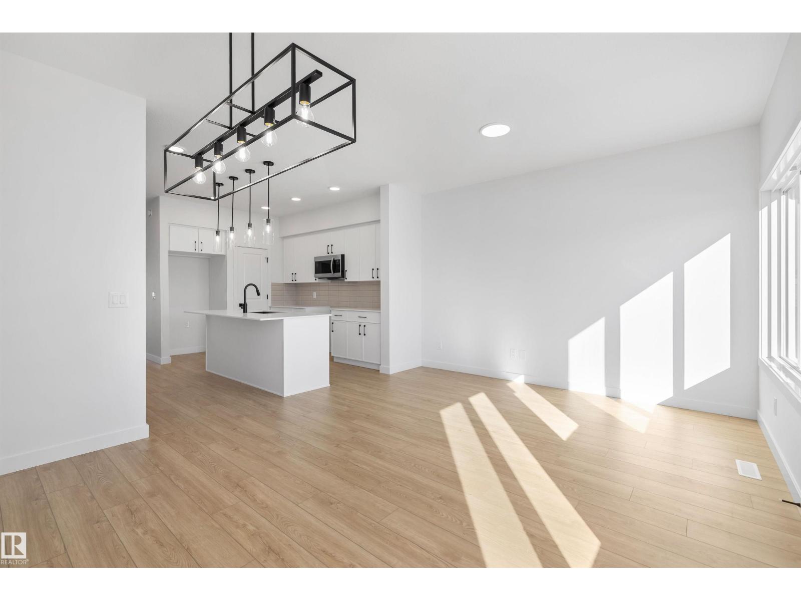 4207 63 ST - 17