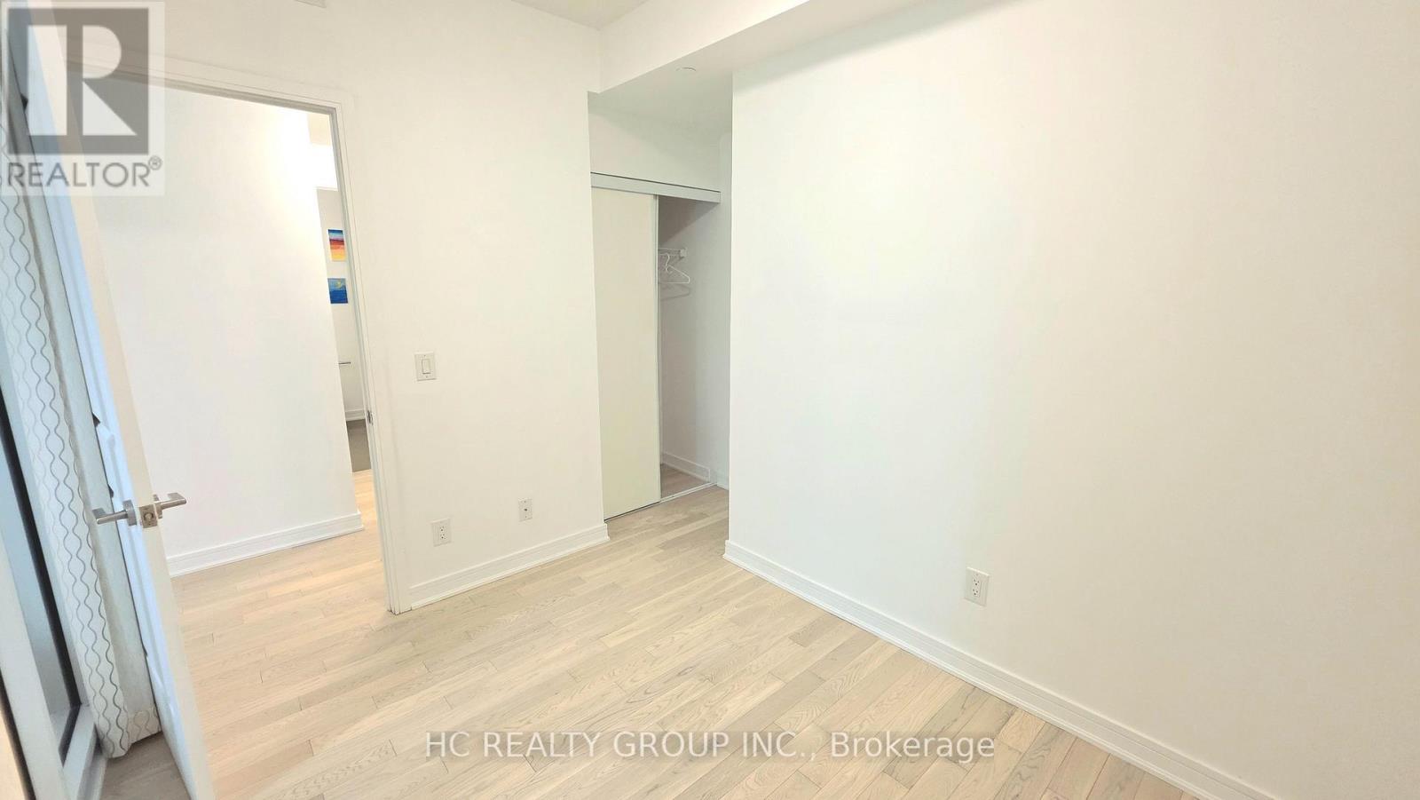 9191 Yonge Street — photo 10