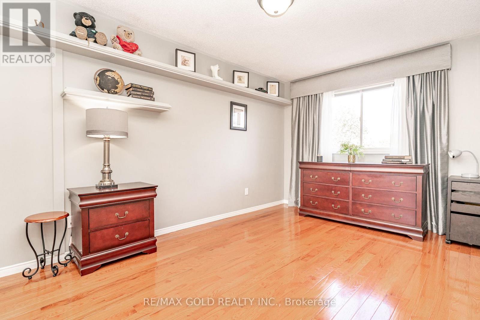 690 Peter Robertson Boulevard — photo 27