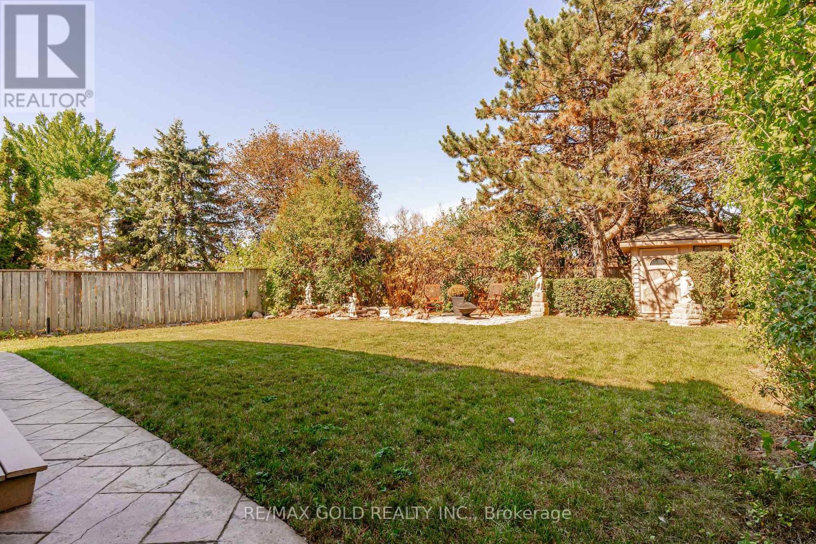 690 Peter Robertson Boulevard — photo 40