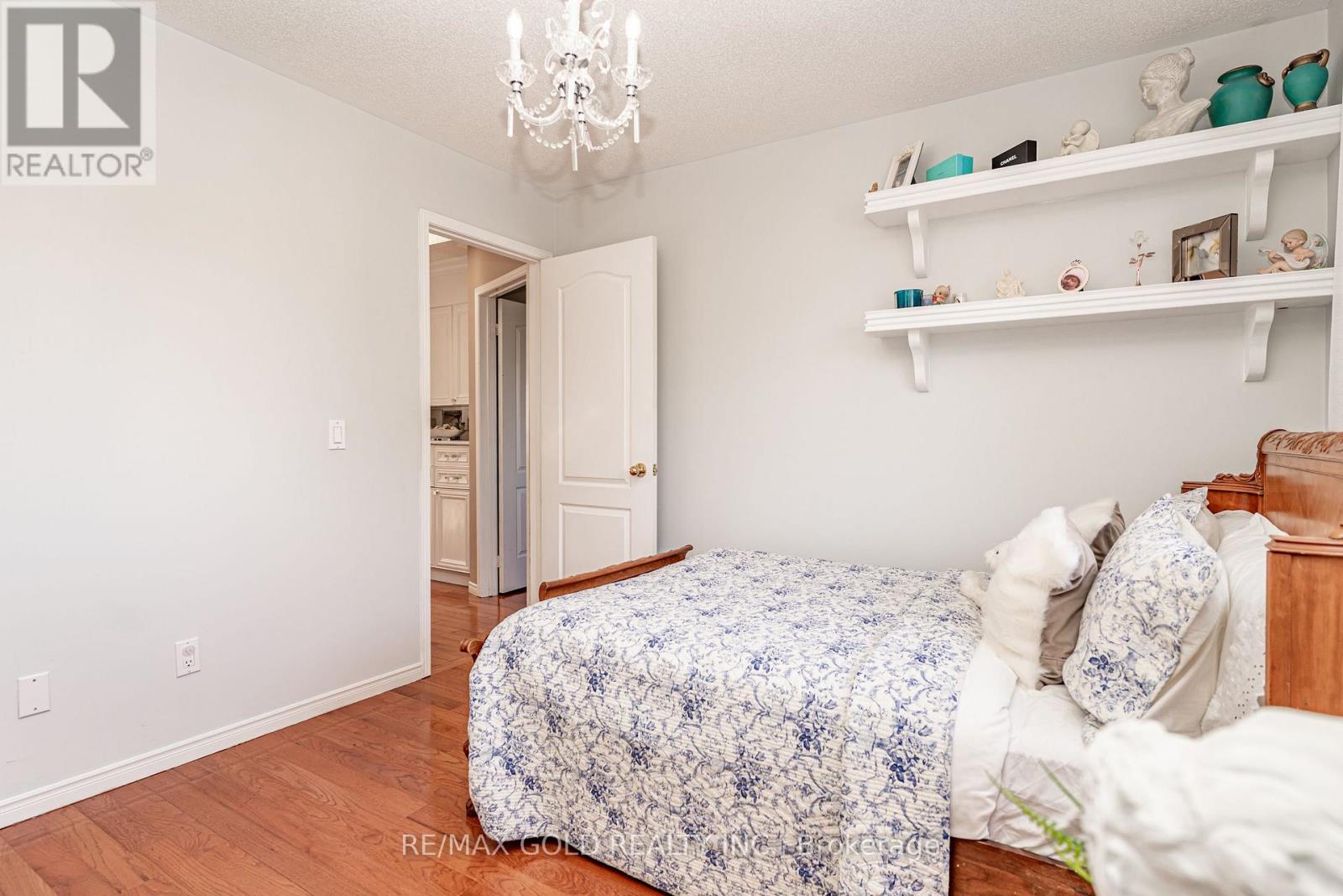 690 Peter Robertson Boulevard — photo 31