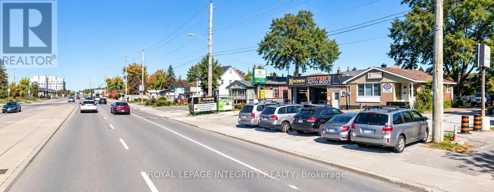 1425 Woodroffe Avenue — photo 2