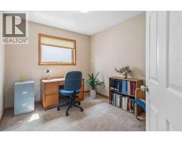 127 Edgeridge Close NW - photo 18