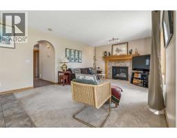 127 Edgeridge Close NW - photo 10