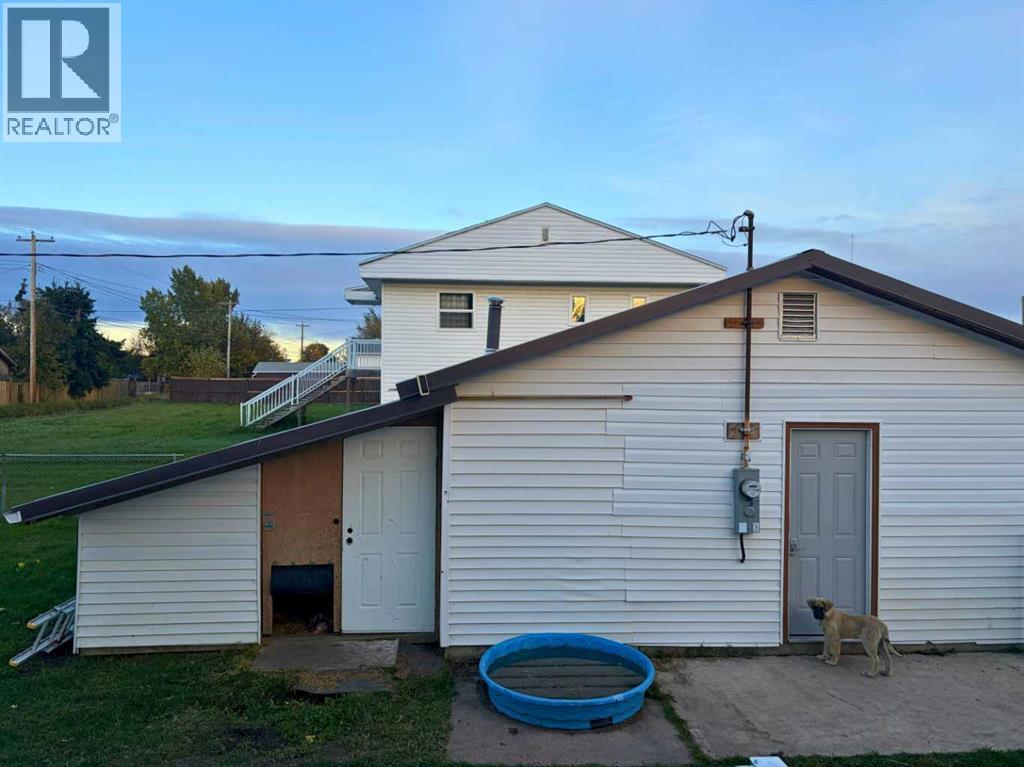 4425 51 Avenue - 19