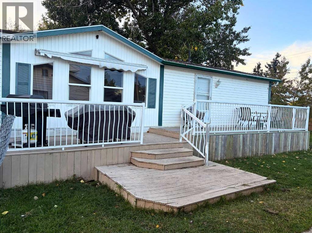 4425 51 Avenue - 2