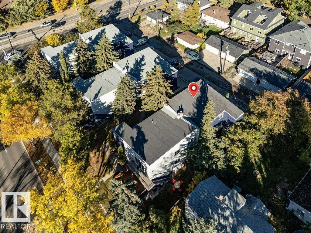 10539 84 ST NW - 4