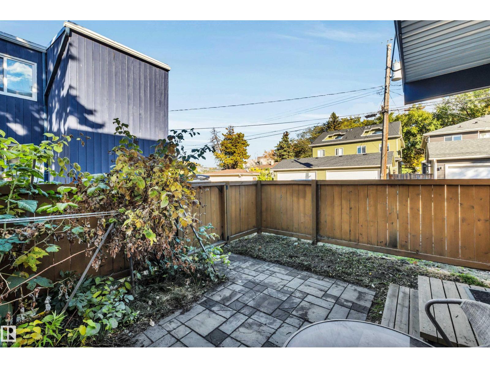 10539 84 ST NW - 33