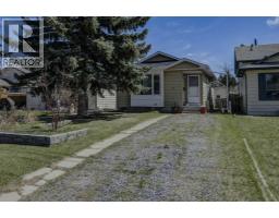 184 Erin Croft Crescent SE - photo 1