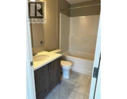 102 Livingston Common Ne, Calgary, AB T3P1K1 Photo 12
