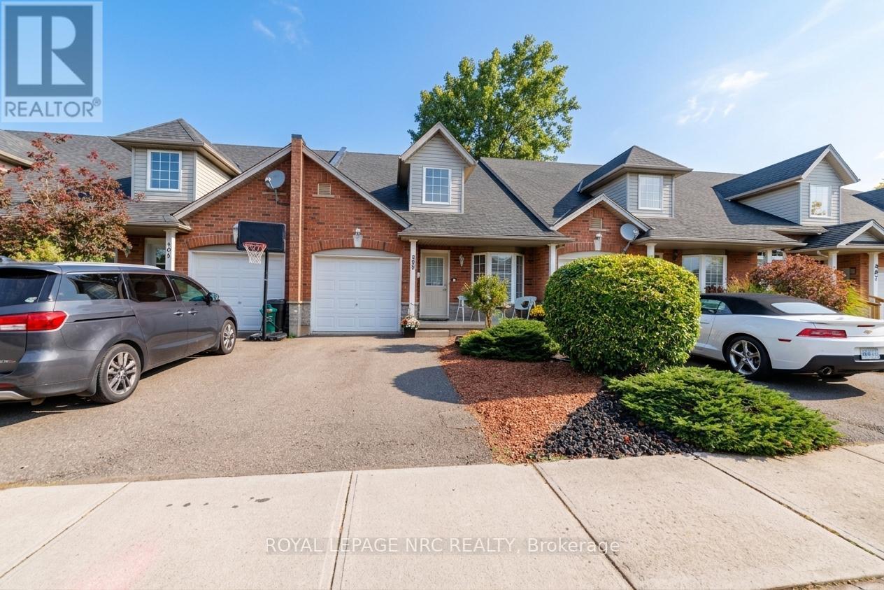 399 AUTUMN CRESCENT - 1