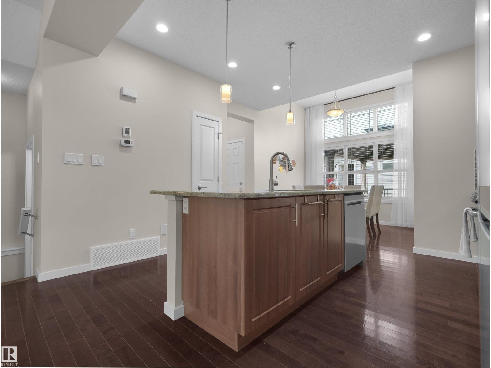 9764 221 ST NW - 10