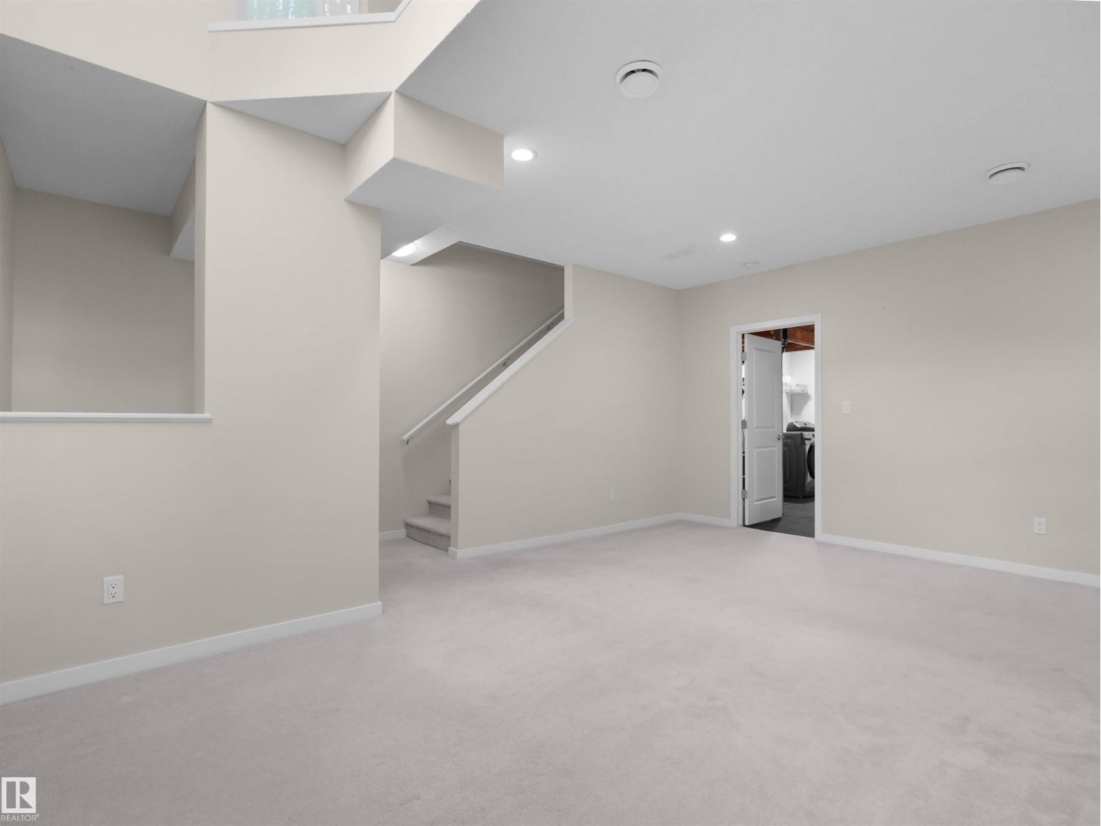 9764 221 ST NW - 34