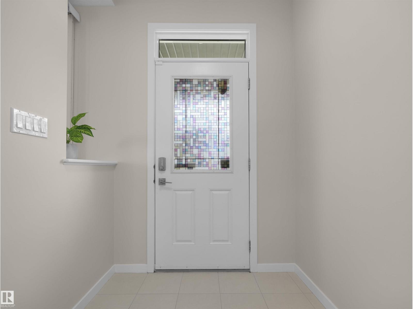 9764 221 ST NW - 4