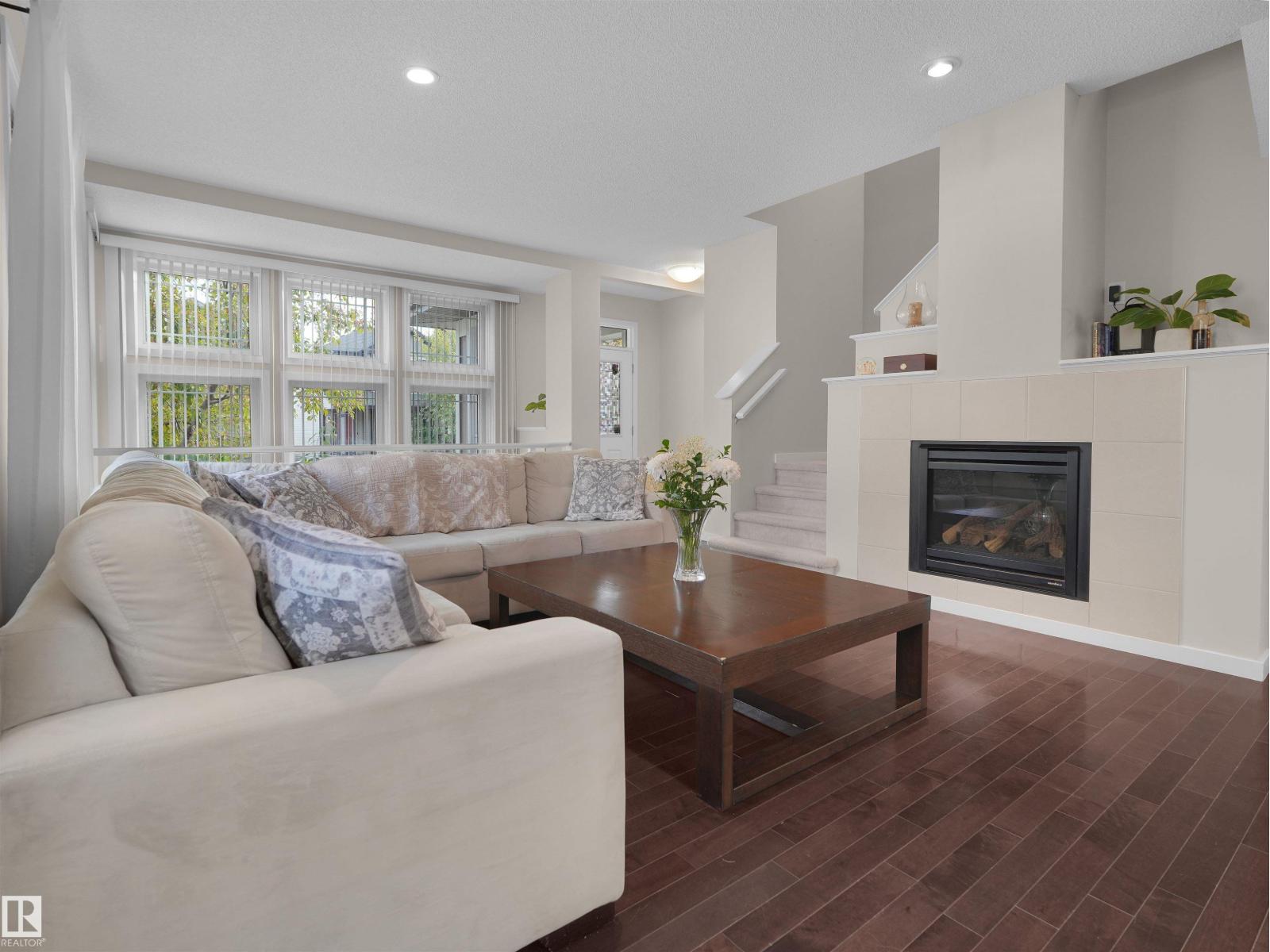 9764 221 ST NW - 8